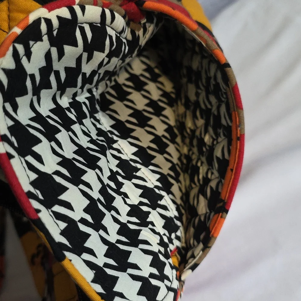 Vera Bradley retired "Bittersweet" pattern Clare crossbody bag - Picture 9 of 12